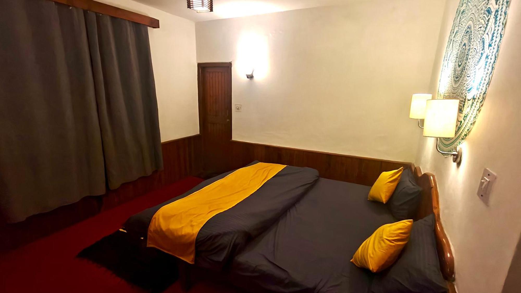 Хостел Basecamp Manali Номер фото