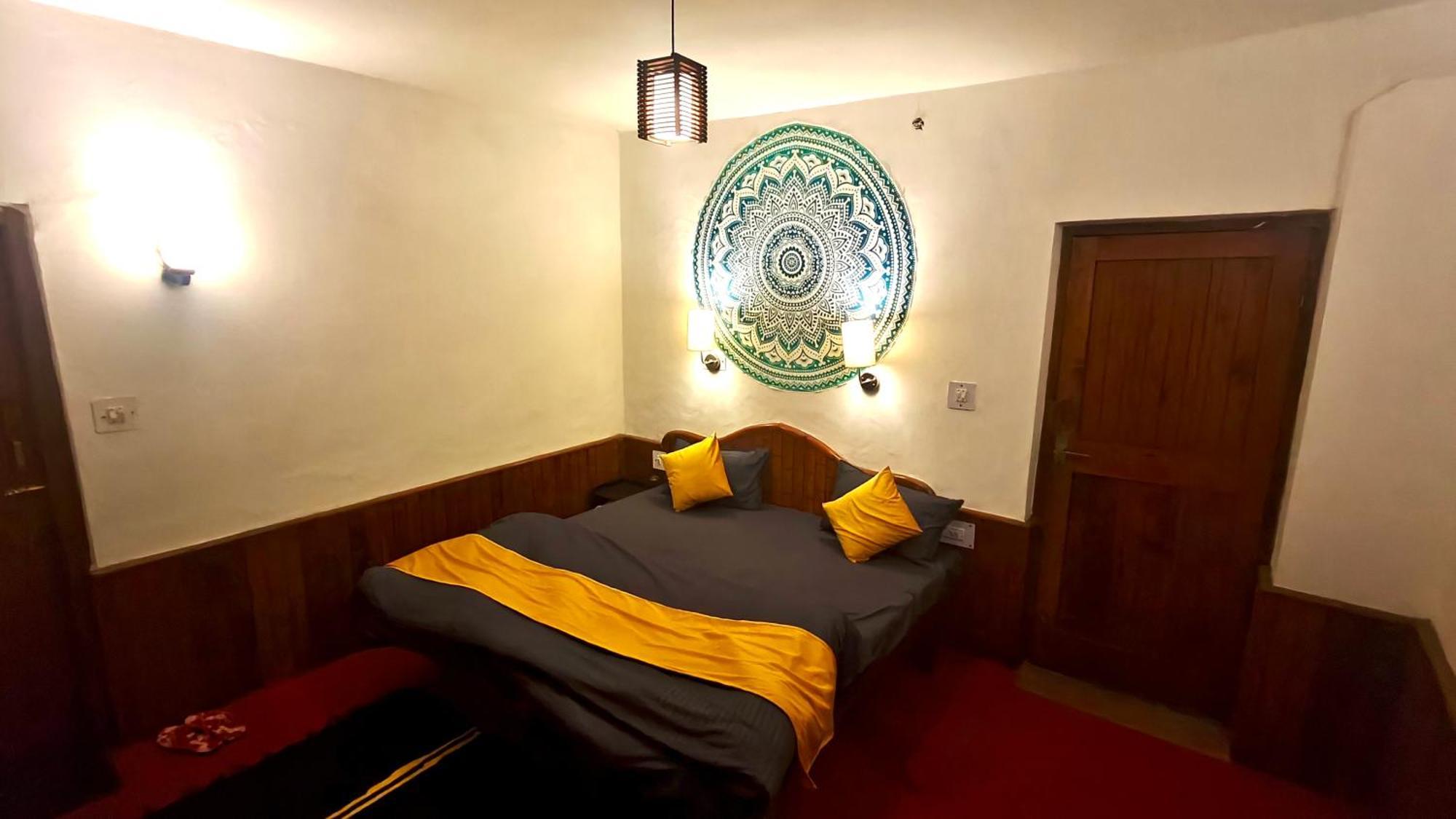 Хостел Basecamp Manali Номер фото